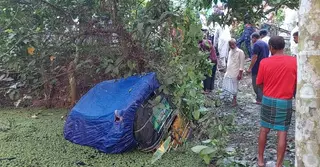 বরগুনায় প্রাইভেটকার-অটোরিকশা সংঘর্ষে নিহত ১, গুরুতর আহত ২